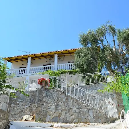Faros Penzion 2*